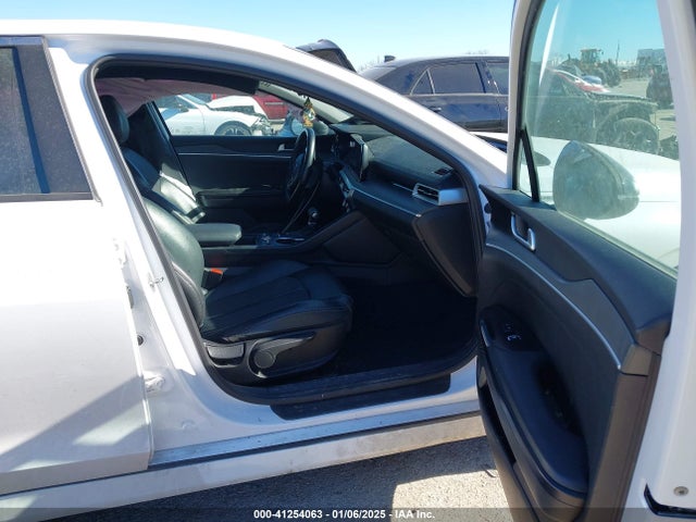5XXG64J23NG102967 KIA K5 Gt-line