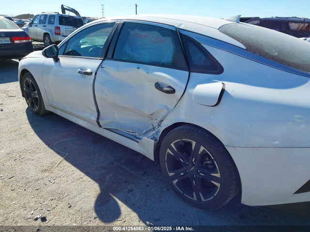 5XXG64J23NG102967 KIA K5 Gt-line
