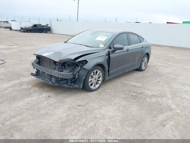 Ford FUSION SE 2020 3FA6P0HD0LR254945 Image 2