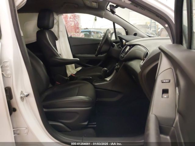 KL7CJPSBXLB328257 Chevrolet Trax Awd Lt