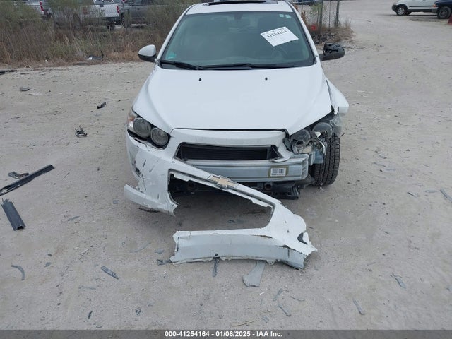 1G1JE6SB3F4216796 Chevrolet Sonic Ltz Auto