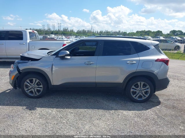 KIA SELTOS S 2021 KNDEUCAA8M7175466 Image 15