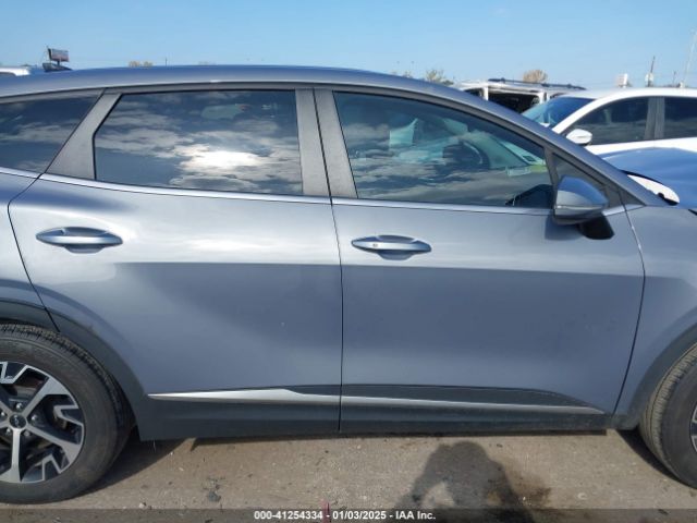 5XYK33AFXPG137813 KIA Sportage Ex