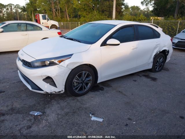 3KPF24AD9RE775818 KIA Forte Lxs