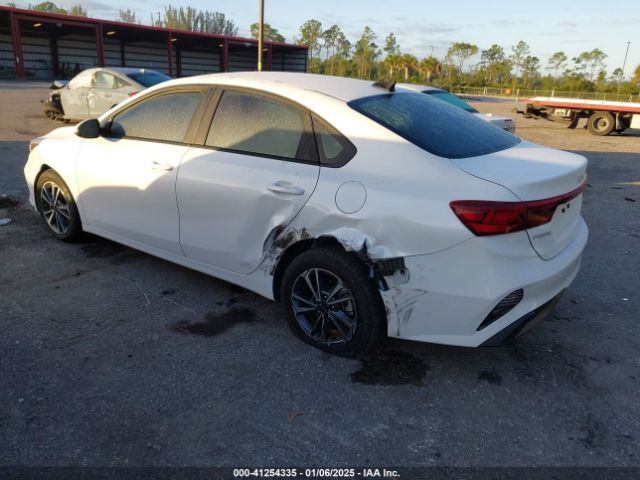 3KPF24AD9RE775818 KIA Forte Lxs
