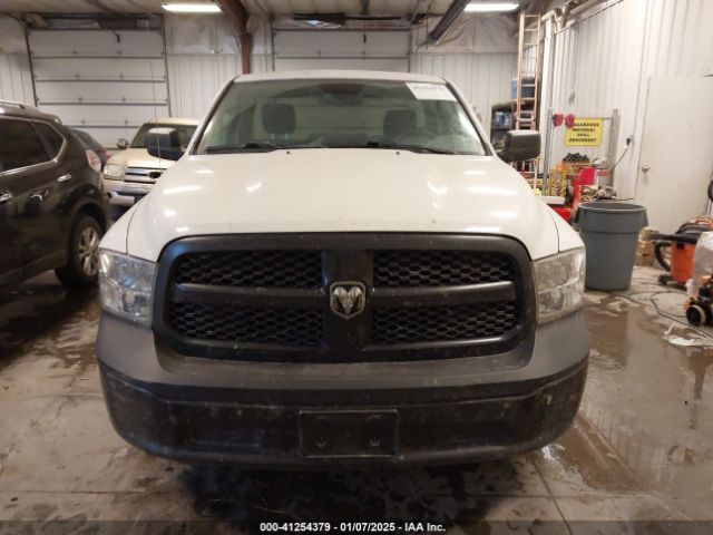 3C6JR6DG1JG225309 RAM 1500 Tradesman  4x2 8' Box