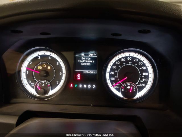 3C6JR6DG1JG225309 RAM 1500 Tradesman  4x2 8' Box