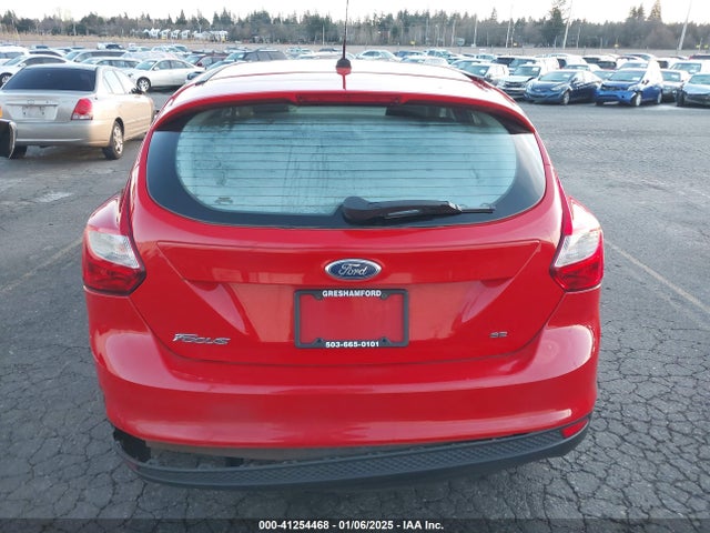Ford FOCUS SE 2014 1FADP3K24EL132607 Image 16