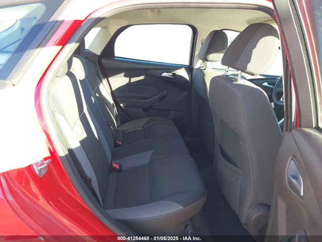 Ford FOCUS SE 2014 1FADP3K24EL132607 Image 8