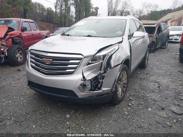 2018 CADILLAC XT5 1GYKNCRS2JZ177057 Photo 5