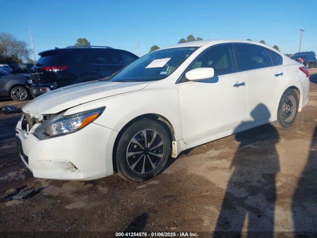 Nissan Altima 2.5 S 2017 1N4AL3AP9HN310791 Image 2