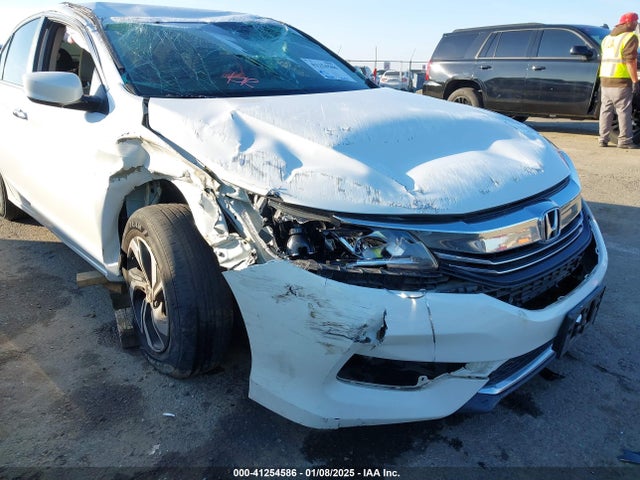 1HGCR2F37HA284010 Honda ACCORD LX