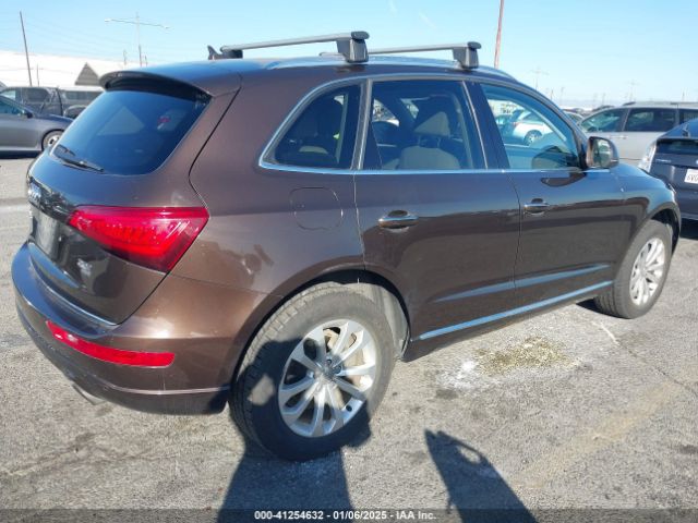 WA1LFAFP0FA049783 Audi Q5 2.0t Premium