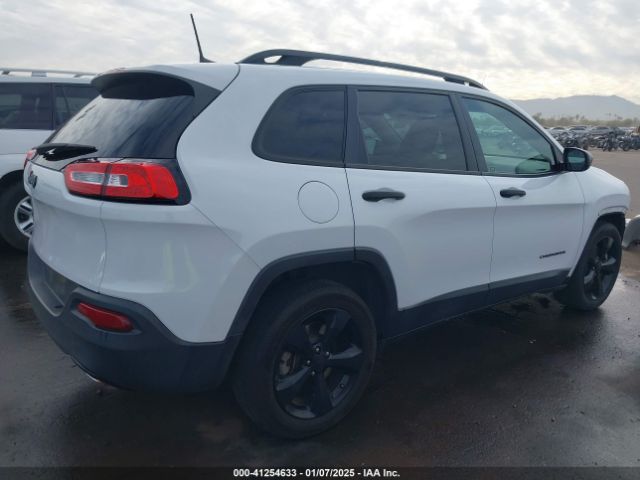 1C4PJLAS0HW527476 Jeep Cherokee Altitude Fwd