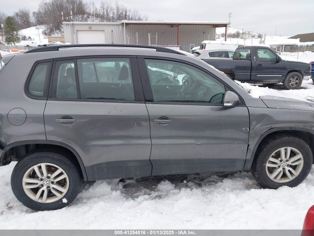 WVGBV7AX6HK020604 Volkswagen Tiguan S/limited