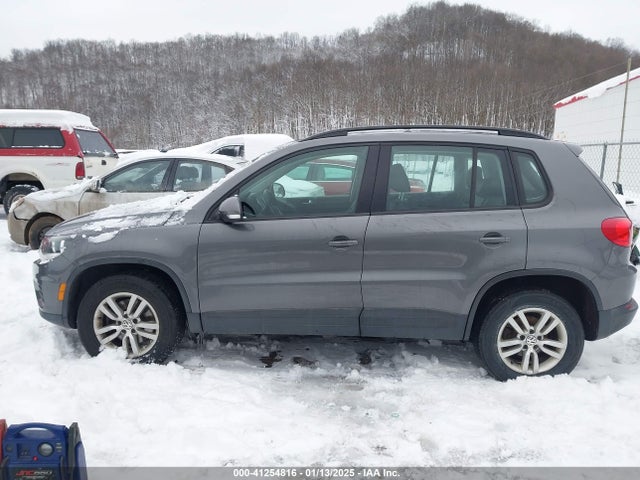 WVGBV7AX6HK020604 Volkswagen Tiguan S/limited