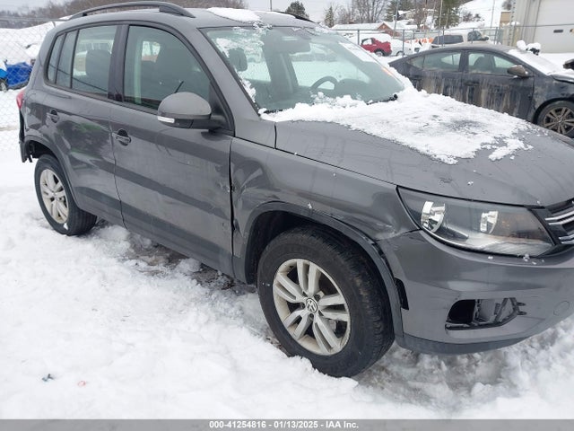 WVGBV7AX6HK020604 Volkswagen Tiguan S/limited