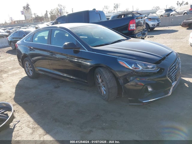 Hyundai SONATA SE 2019 5NPE24AF5KH751210 Image 1
