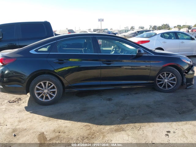 Hyundai SONATA SE 2019 5NPE24AF5KH751210 Image 13