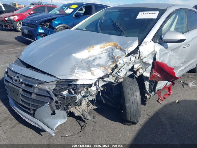 Hyundai ELANTRA SE 2019 KMHD74LF3KU796173 Image 6