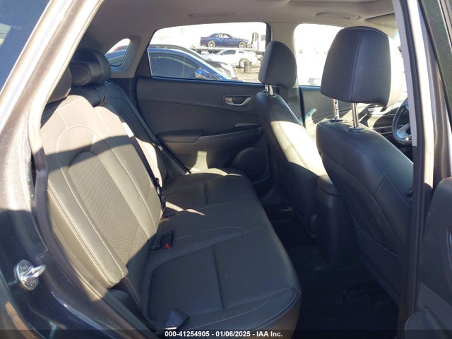 KM8K3CA57KU240262 Hyundai Kona Limited