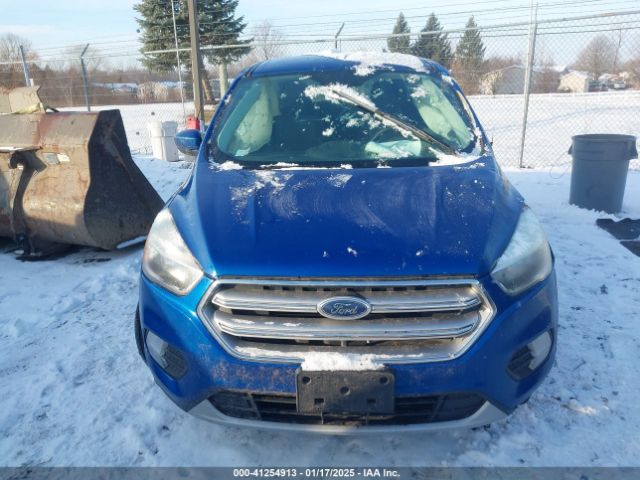 1FMCU0GD6HUA21252 Ford ESCAPE SE