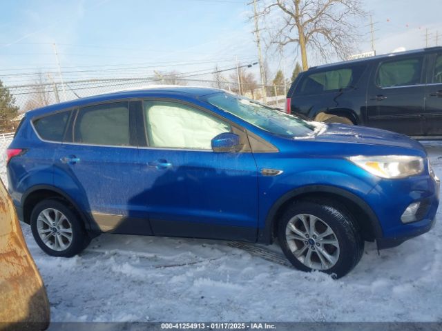 1FMCU0GD6HUA21252 Ford ESCAPE SE