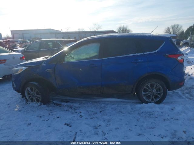 1FMCU0GD6HUA21252 Ford ESCAPE SE