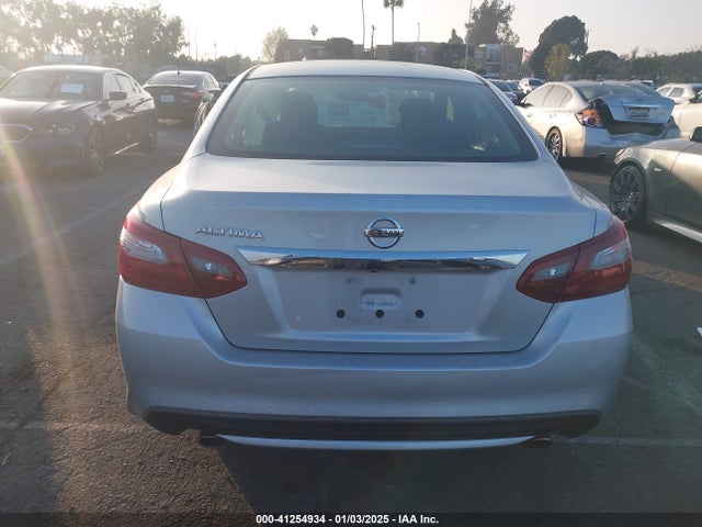 Nissan Altima 2.5 S 2018 1N4AL3AP0JC163455 Image 16