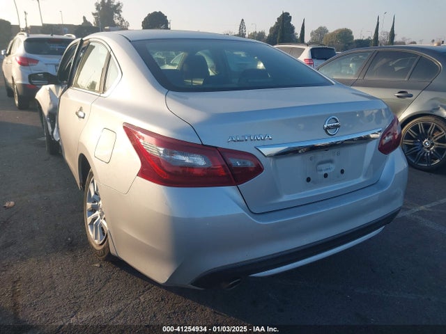 Nissan Altima 2.5 S 2018 1N4AL3AP0JC163455 Image 3