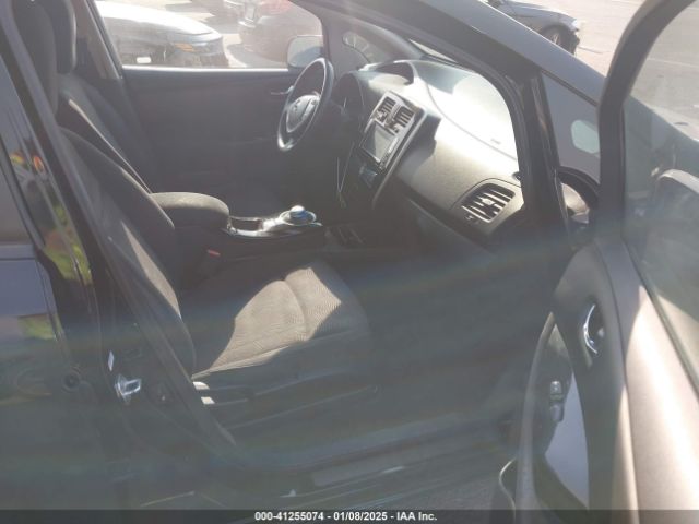 1N4AZ0CP6EC334922 Nissan LEAF SV