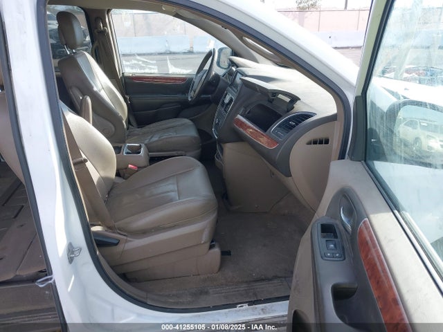 2C4RC1BG3ER395397 Chrysler Town & Country Touring