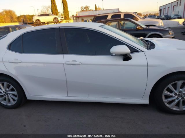 4T1R11AKXNU047476 Toyota CAMRY LE