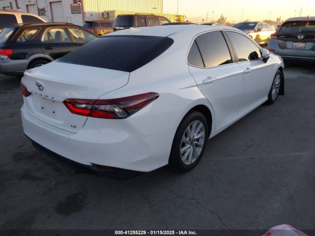 4T1R11AKXNU047476 Toyota CAMRY LE
