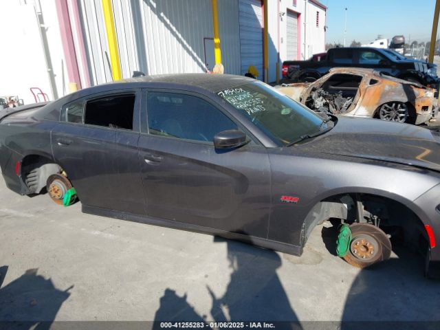 2C3CDXGJ2KH564051 Dodge Charger Scat Pack Rwd