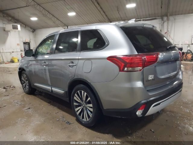 JA4AD2A36KZ018122 Mitsubishi Outlander Es