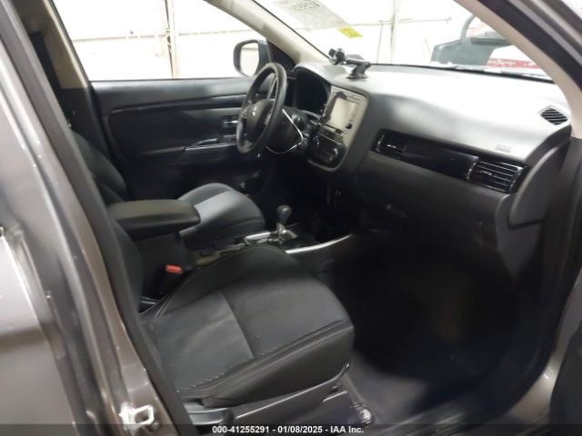 JA4AD2A36KZ018122 Mitsubishi Outlander Es