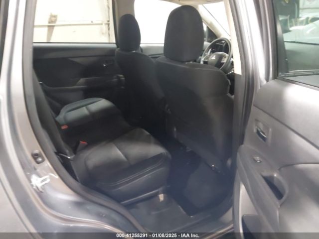 JA4AD2A36KZ018122 Mitsubishi Outlander Es
