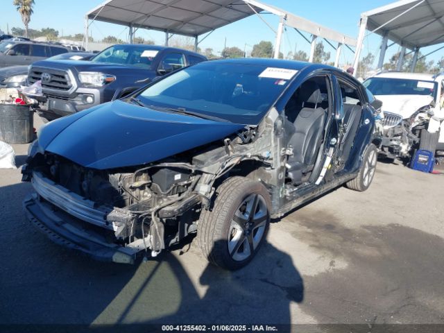 JTDKARFU6J3551554 Toyota Prius Three Touring