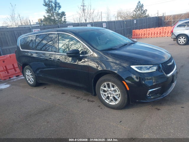 Chrysler Pacifica Touring L 2024 2C4RC1BG1RR136297 Image 1