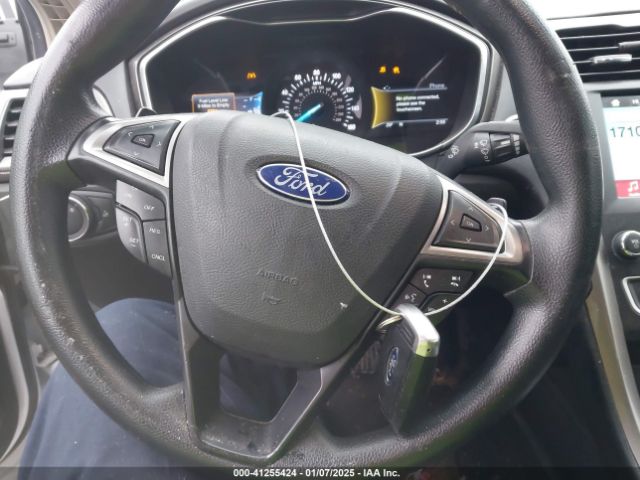 3FA6P0HD7HR309432 Ford FUSION SE