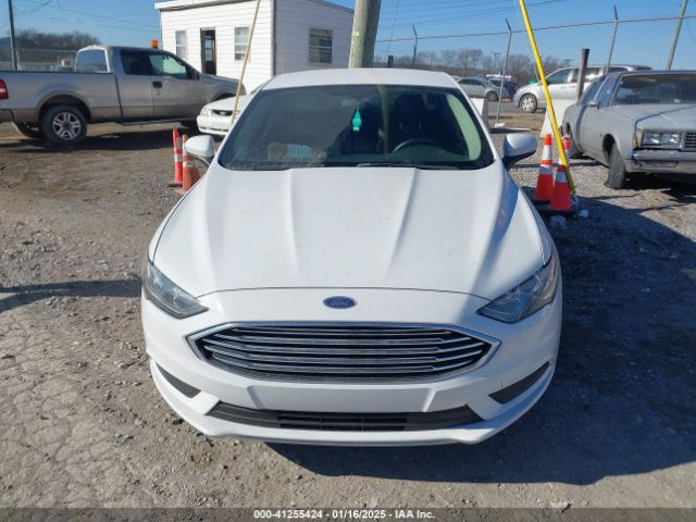 3FA6P0HD7HR309432 Ford FUSION SE
