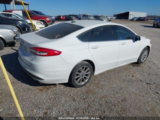 3FA6P0HD7HR309432 Ford FUSION SE