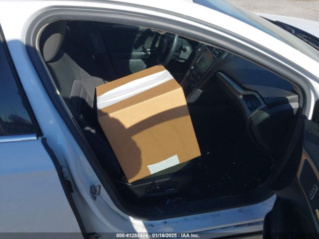 3FA6P0HD7HR309432 Ford FUSION SE