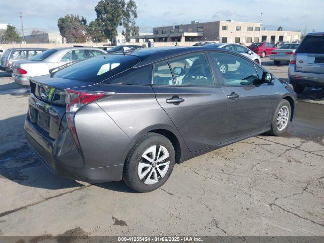 JTDKARFU8G3508441 Toyota Prius Three