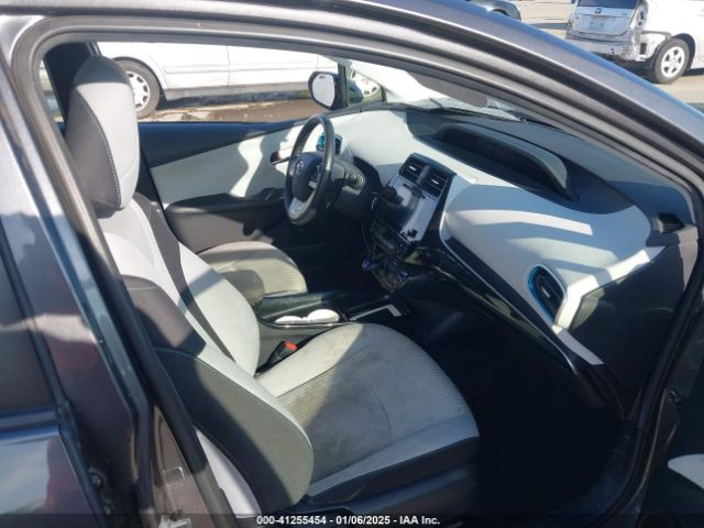 JTDKARFU8G3508441 Toyota Prius Three