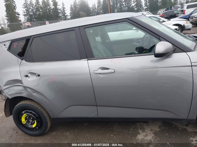 KIA SOUL LX 2022 KNDJ23AUXN7832851 Image 14