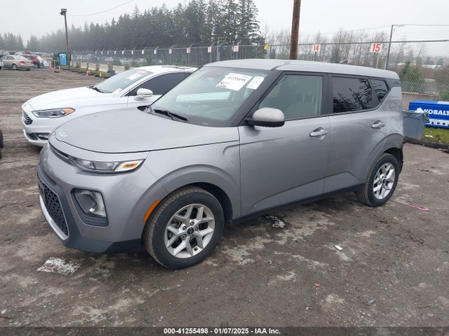KIA SOUL LX 2022 KNDJ23AUXN7832851 Image 2