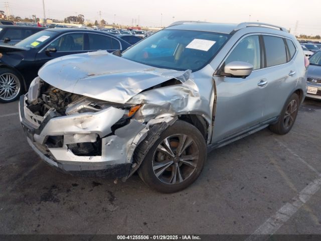 JN8AT2MT9JW460255 Nissan Rogue Sl