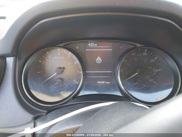 JN8AT2MT9JW460255 Nissan Rogue Sl